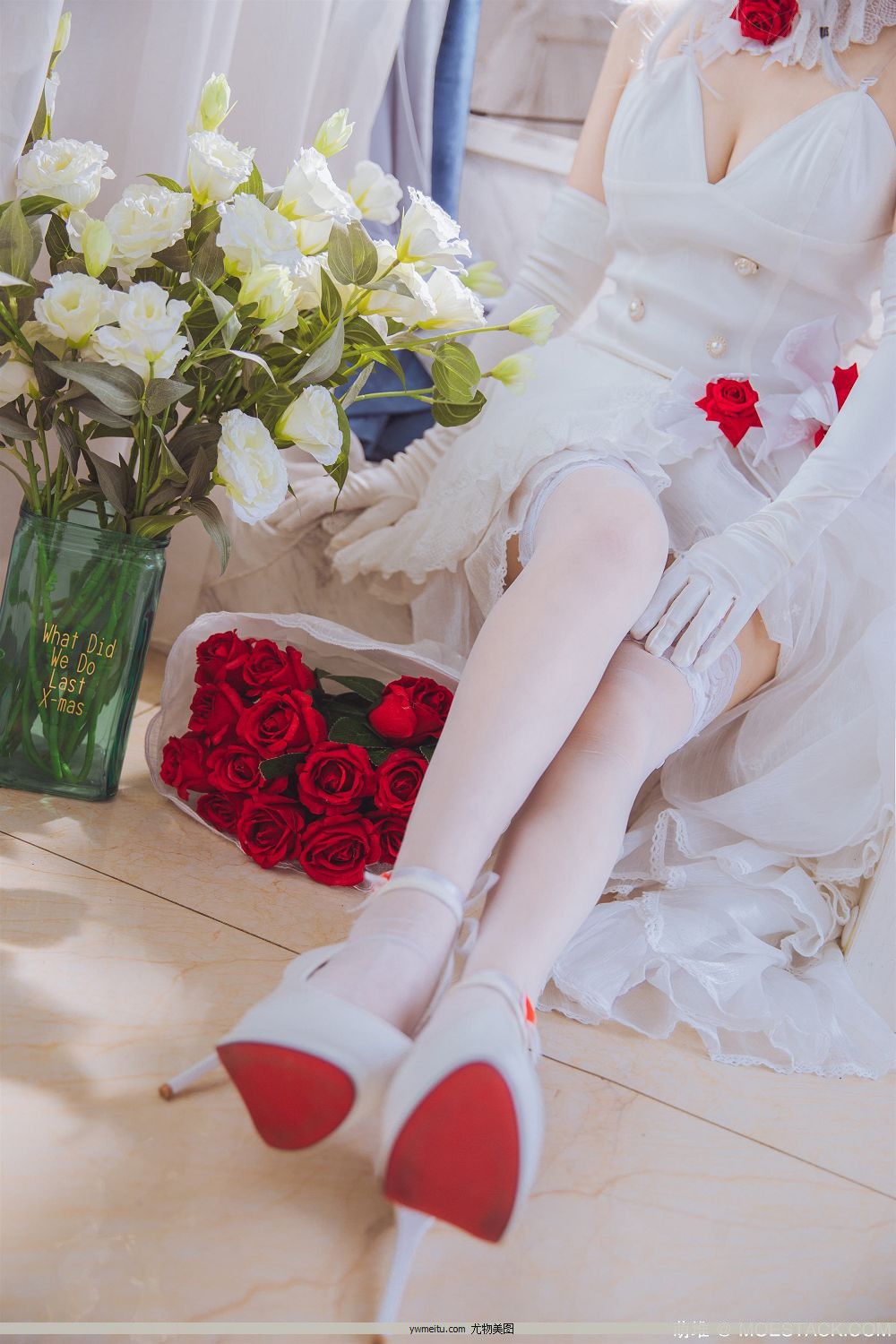 ΢Coser@ν – [40P]