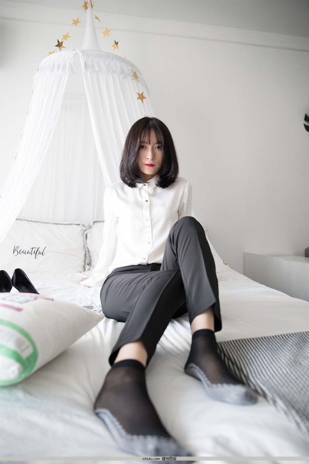 [ý] No.202 è-Office lady [232P4.33G]