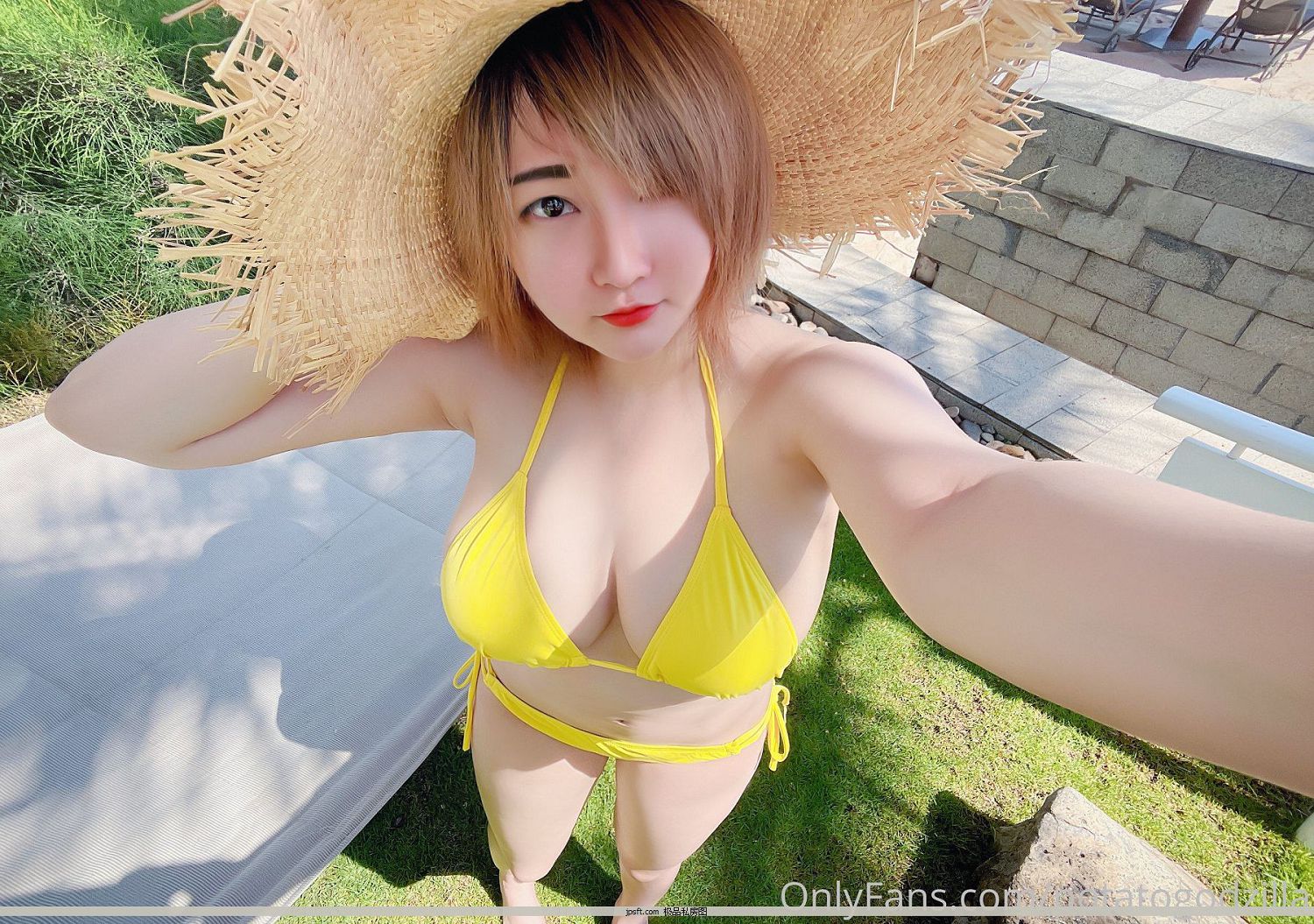 [ģCOSER˽] CoserСPotato Godzilla - Yellow Bikini