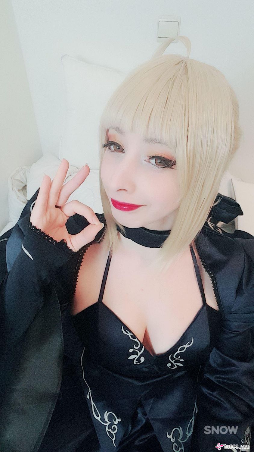 Mikomi Hokina - Saber Alter (Fate Grand Order)