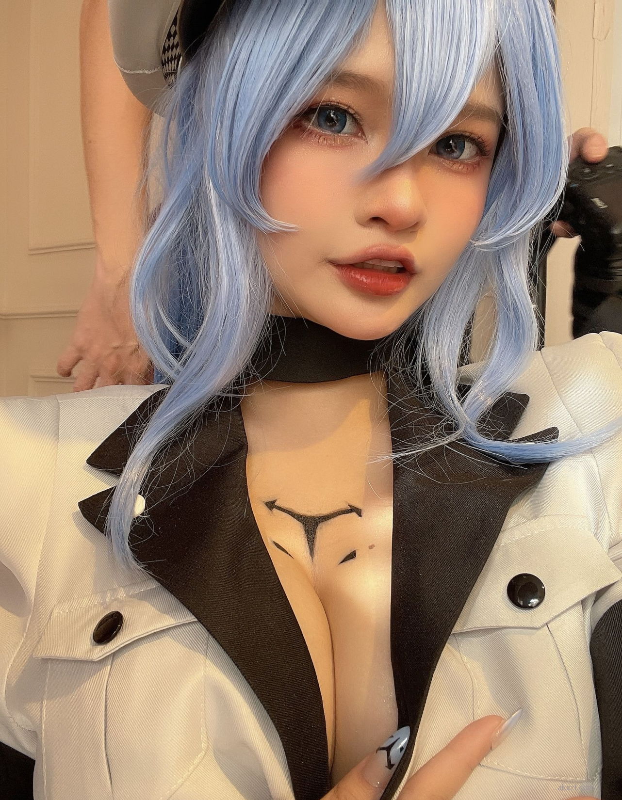 Azami Esdeath [53P-348MB] 2ҳ