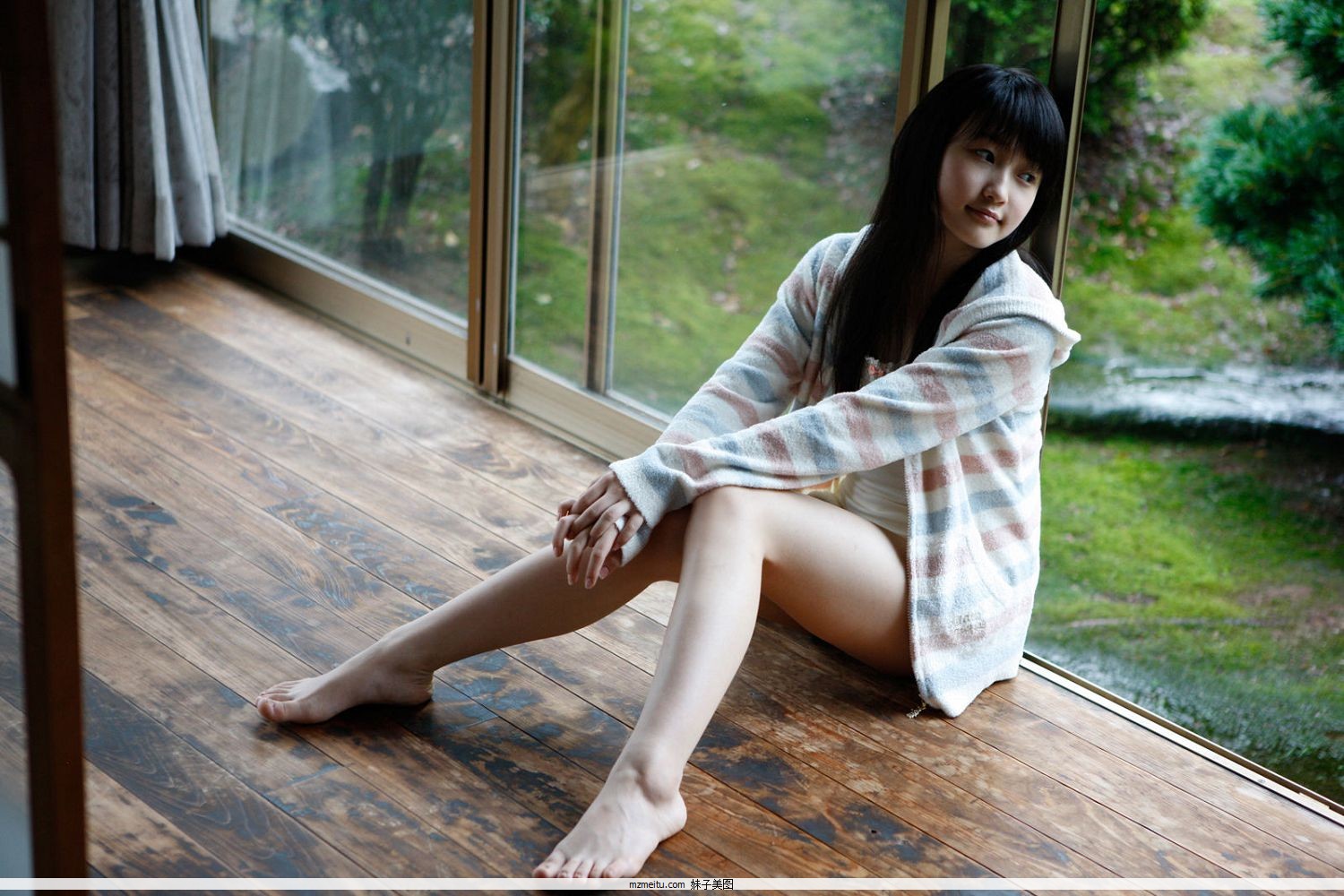 [H!P Digital Books] No.105 ʦﱣ Riho Sayashi дͼ