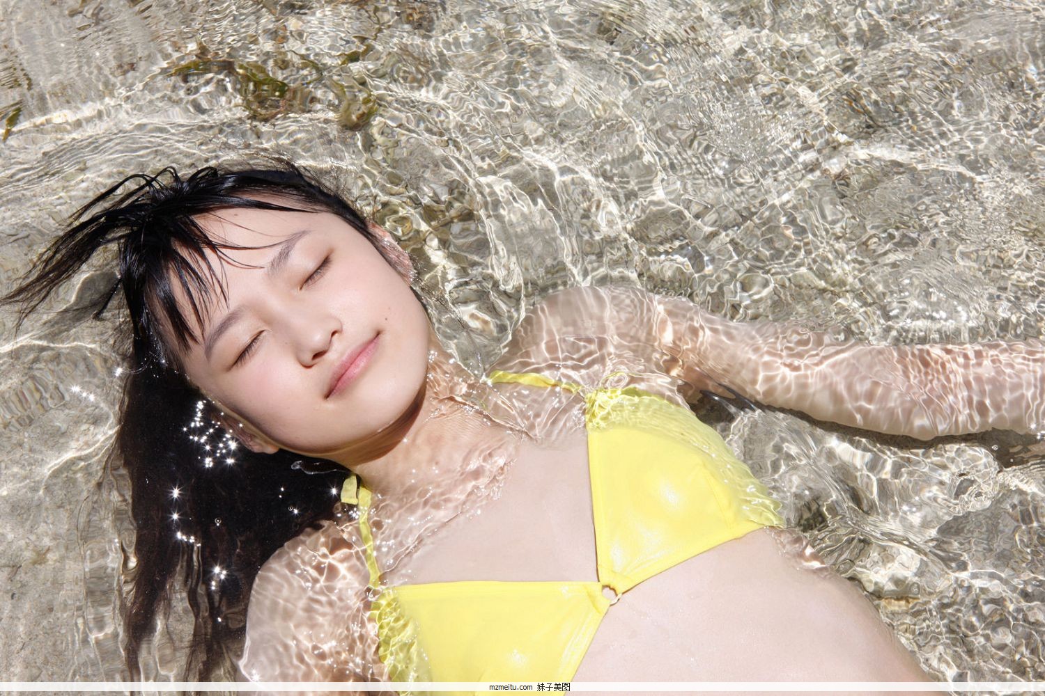 [H!P Digital Books] No.105 ʦﱣ Riho Sayashi дͼ