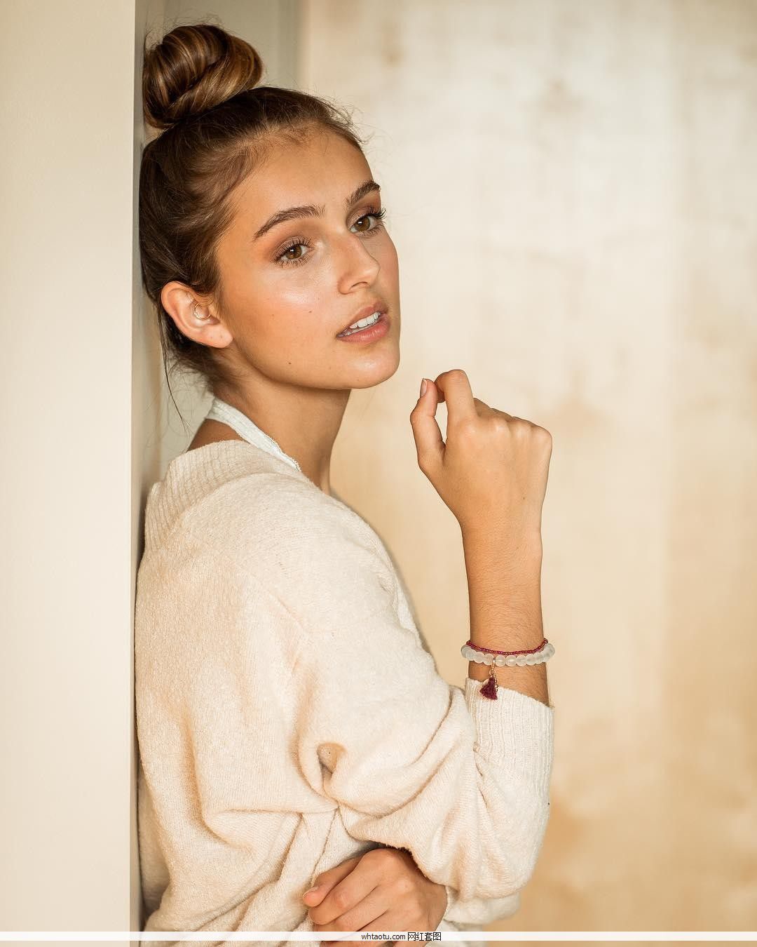 Paige Bonvallet- Ƥ˽ͼ