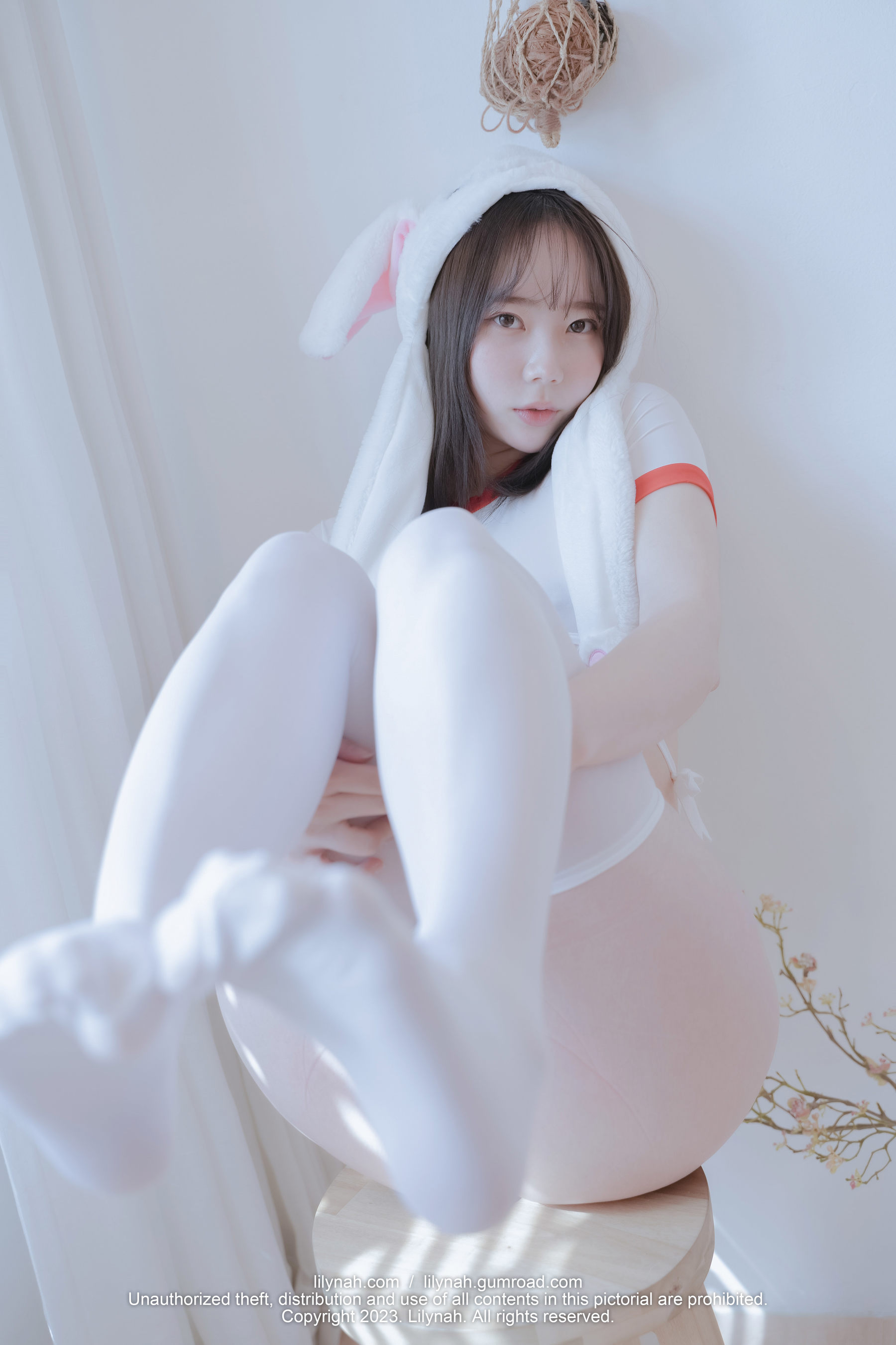 - I Myua turned Vol.03 a rabbit into [Lilynah] 1ҳ